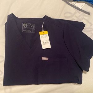 FIGS- Catarina one pocket top NWT navy -L